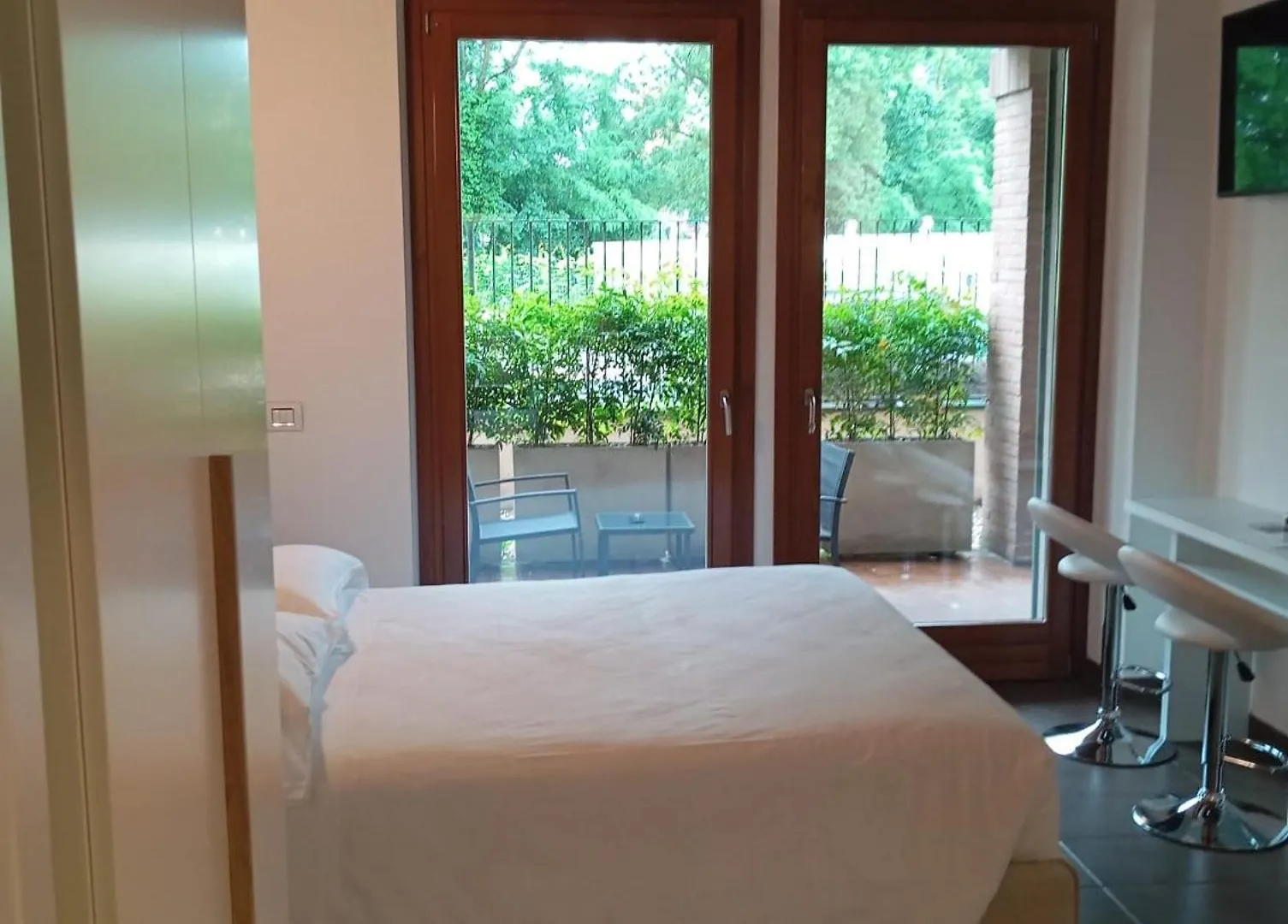 Bes Residence Bergamo Polaresco 0*,